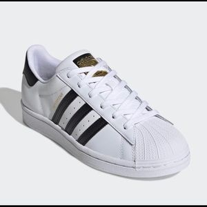 Adidas Superstar